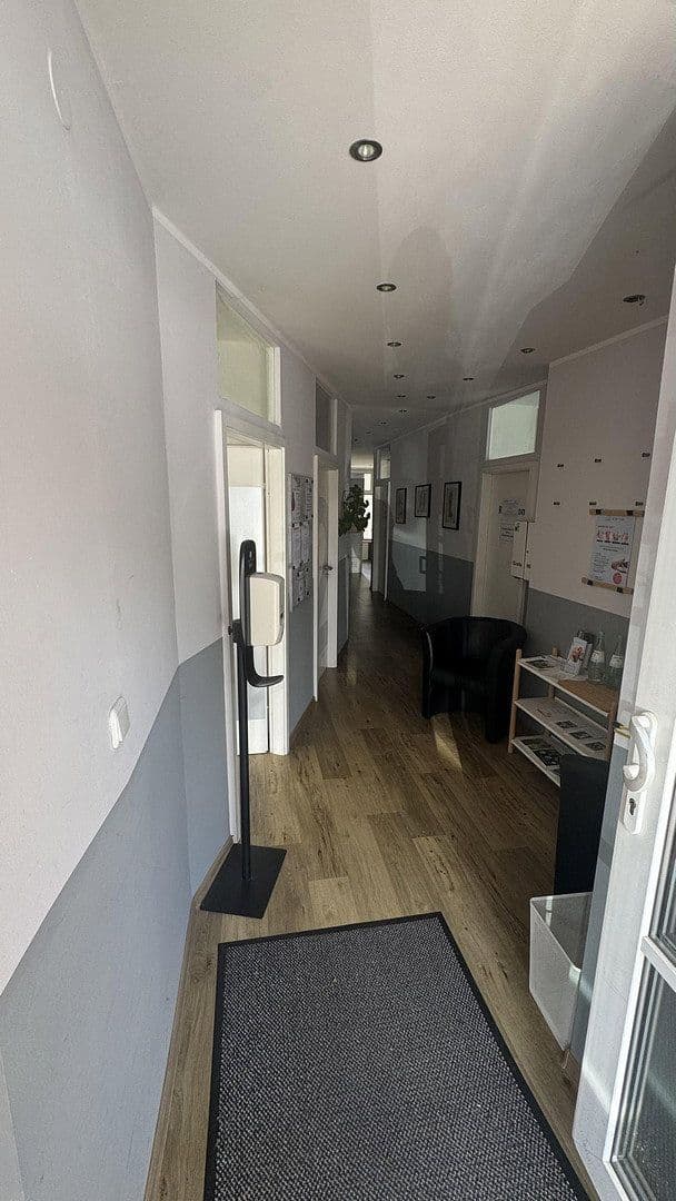 Pronájem kanceláře 130 m², Neusser Str. 1b, Dormagen, Severní Porýní-Vestfálsko Pronájem kanceláře 130 m², Neusser Str. 1b, Dormagen, Severní Porýní-Vestfálsko