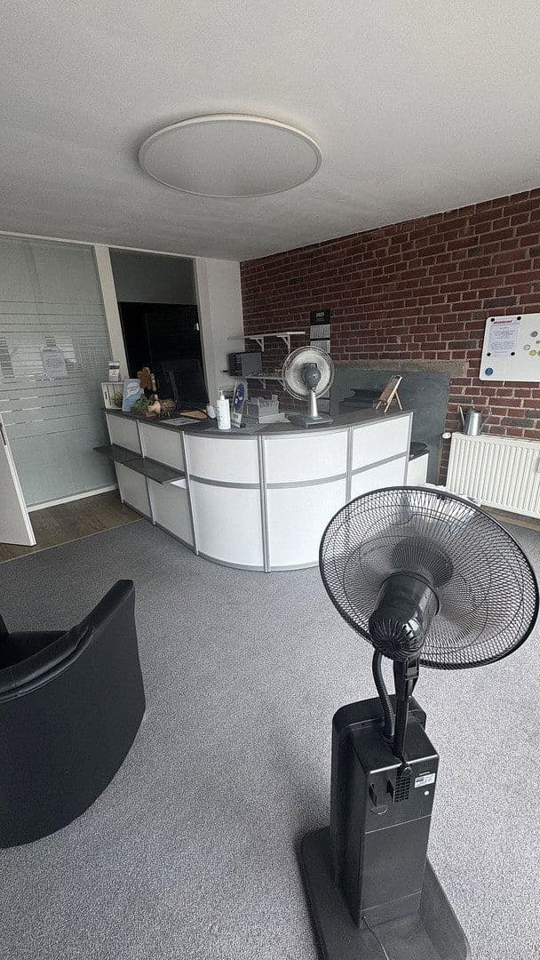 Pronájem kanceláře 130 m², Neusser Str. 1b, Dormagen, Severní Porýní-Vestfálsko Pronájem kanceláře 130 m², Neusser Str. 1b, Dormagen, Severní Porýní-Vestfálsko