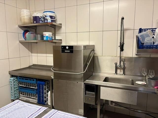 Prodej domu 460 m², pozemek 2.041 m², Rodelhaus 1, Braunlage, Dolní Sasko Prodej domu 460 m², pozemek 2.041 m², Rodelhaus 1, Braunlage, Dolní Sasko