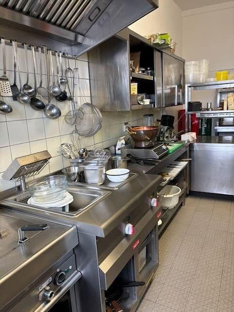 Prodej domu 460 m², pozemek 2.041 m², Rodelhaus 1, Braunlage, Dolní Sasko Prodej domu 460 m², pozemek 2.041 m², Rodelhaus 1, Braunlage, Dolní Sasko