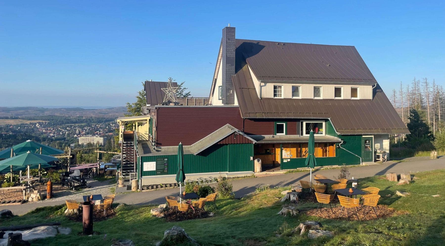 Prodej domu 460 m², pozemek 2.041 m², Rodelhaus 1, Braunlage, Dolní Sasko Prodej domu 460 m², pozemek 2.041 m², Rodelhaus 1, Braunlage, Dolní Sasko