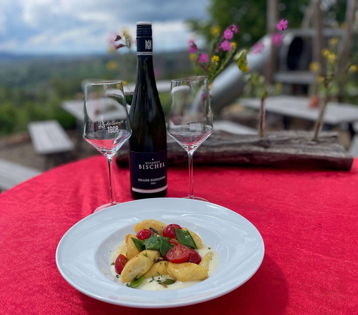 Prodej domu 460 m², pozemek 2.041 m², Rodelhaus 1, Braunlage, Dolní Sasko Prodej domu 460 m², pozemek 2.041 m², Rodelhaus 1, Braunlage, Dolní Sasko