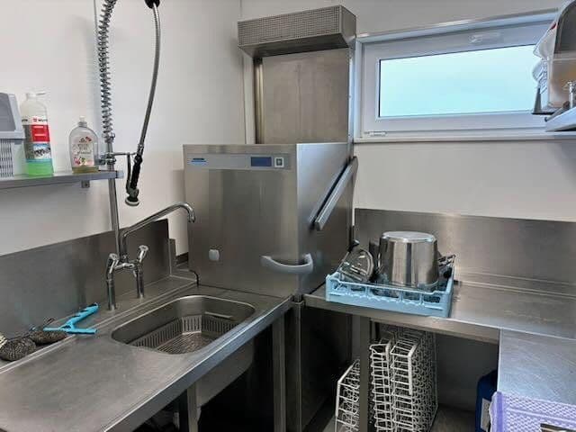 Prodej domu 460 m², pozemek 2.041 m², Rodelhaus 1, Braunlage, Dolní Sasko Prodej domu 460 m², pozemek 2.041 m², Rodelhaus 1, Braunlage, Dolní Sasko