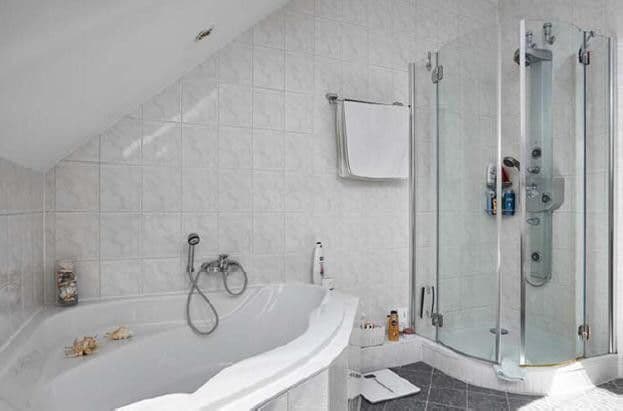 Prodej domu 129 m², pozemek 420 m², Dahlwitzer Str.35, Berlin Mahlsdorf, Berlín Prodej domu 129 m², pozemek 420 m², Dahlwitzer Str.35, Berlin Mahlsdorf, Berlín