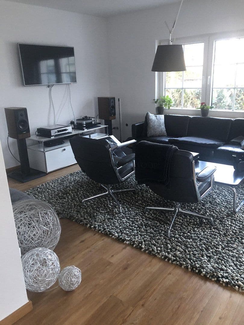 Prodej domu 129 m², pozemek 420 m², Dahlwitzer Str.35, Berlin Mahlsdorf, Berlín Prodej domu 129 m², pozemek 420 m², Dahlwitzer Str.35, Berlin Mahlsdorf, Berlín