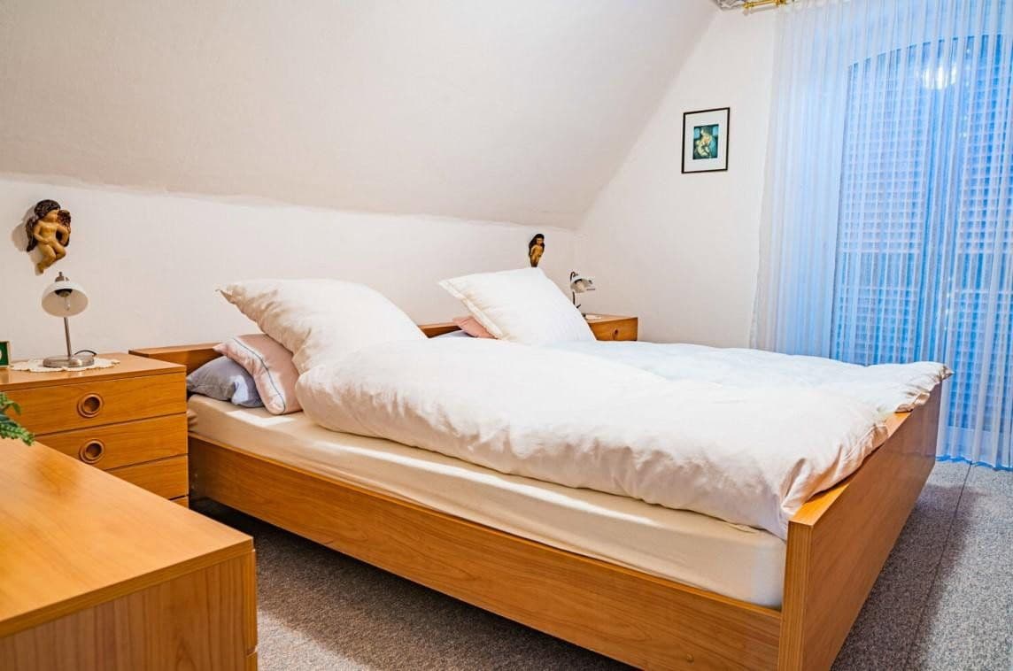 Pronájem domu 162 m², pozemek 1.712 m², Rheine, Severní Porýní-Vestfálsko Pronájem domu 162 m², pozemek 1.712 m², Rheine, Severní Porýní-Vestfálsko