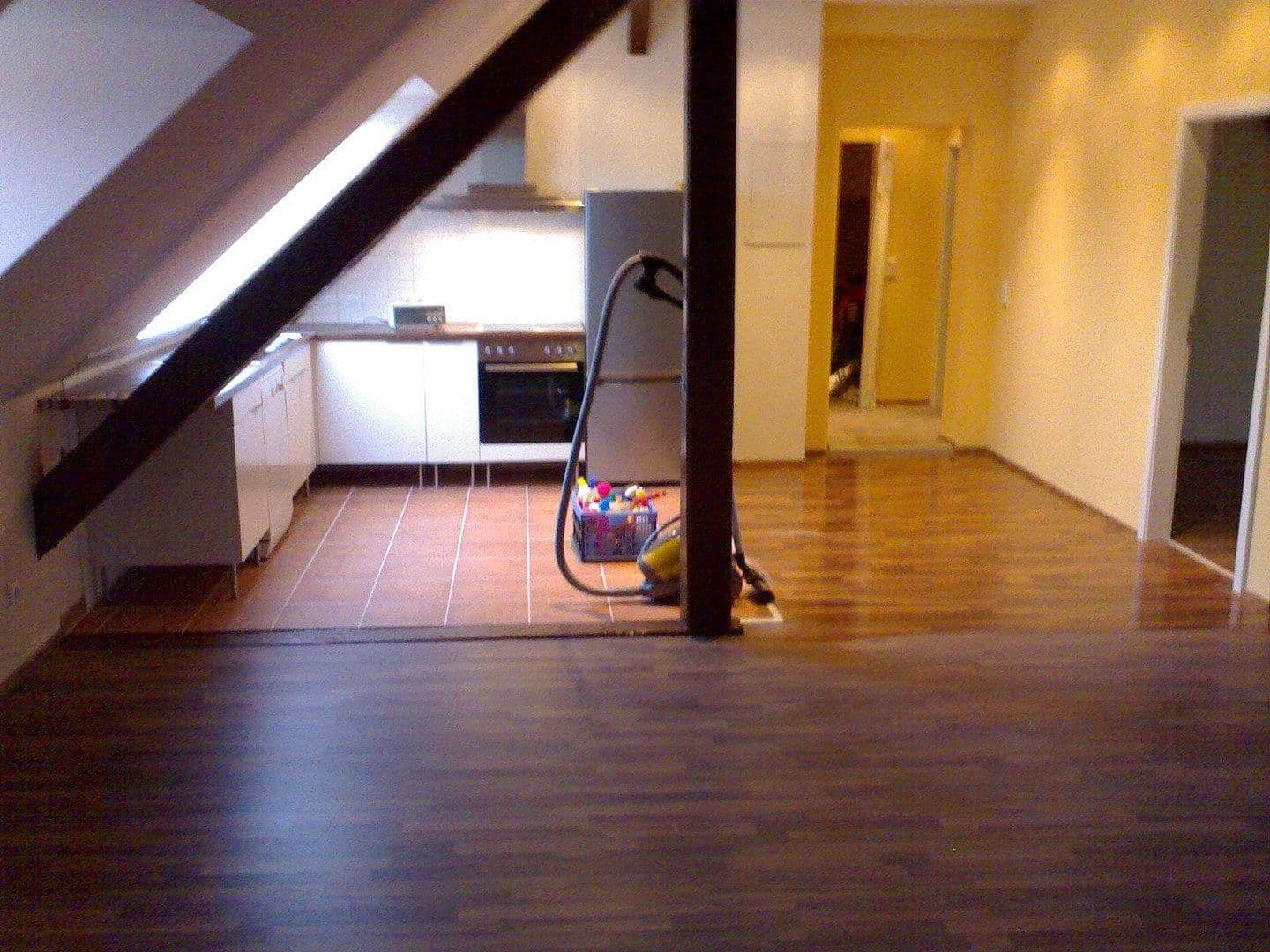 Pronájem bytu 3+1 100 m², Lübeck, Šlesvicko-Holštýnsko Pronájem bytu 3+1 100 m², Lübeck, Šlesvicko-Holštýnsko