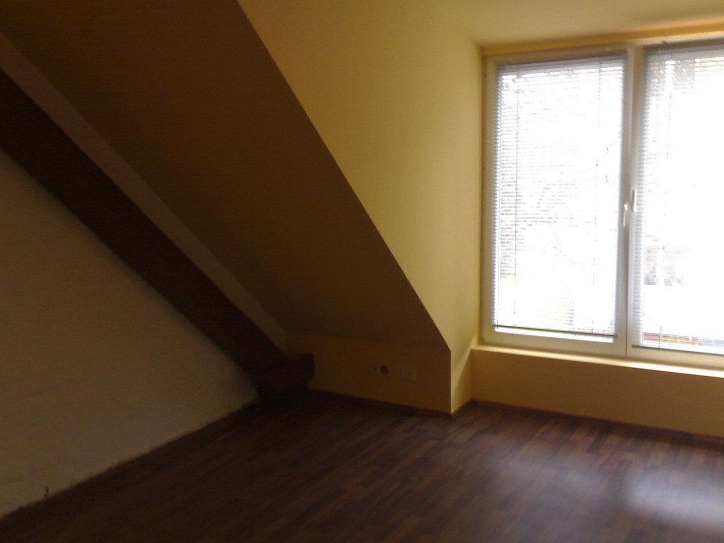 Pronájem bytu 3+1 100 m², Lübeck, Šlesvicko-Holštýnsko Pronájem bytu 3+1 100 m², Lübeck, Šlesvicko-Holštýnsko