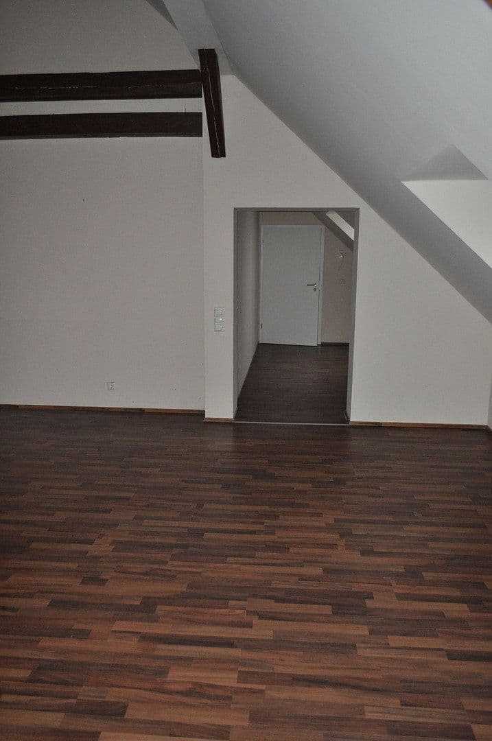 Pronájem bytu 3+1 100 m², Lübeck, Šlesvicko-Holštýnsko Pronájem bytu 3+1 100 m², Lübeck, Šlesvicko-Holštýnsko