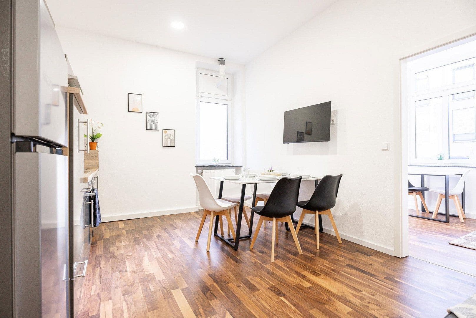 Pronájem bytu 4+1 85 m², Wilhelmstrasse 11, Heilbronn, Bádensko-Württembersko Pronájem bytu 4+1 85 m², Wilhelmstrasse 11, Heilbronn, Bádensko-Württembersko