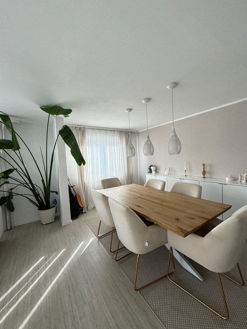 Prodej bytu 3+kk 90 m², Ehningen, Bádensko-Württembersko Prodej bytu 3+kk 90 m², Ehningen, Bádensko-Württembersko