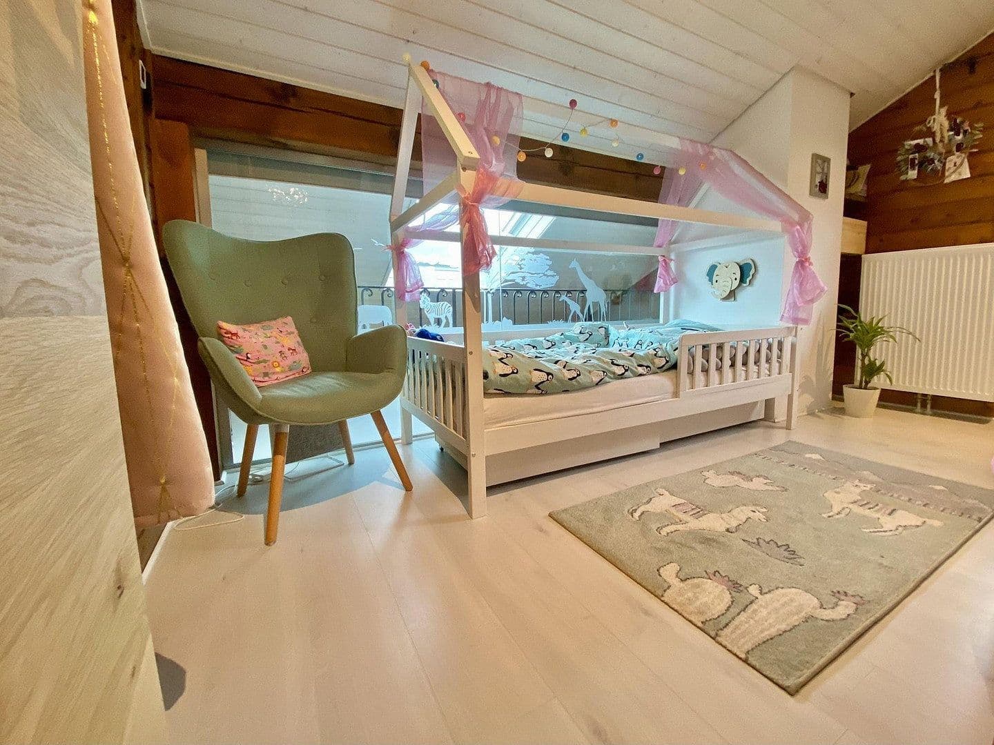 Prodej domu 190 m², pozemek 865 m², Wildberg, Bádensko-Württembersko Prodej domu 190 m², pozemek 865 m², Wildberg, Bádensko-Württembersko