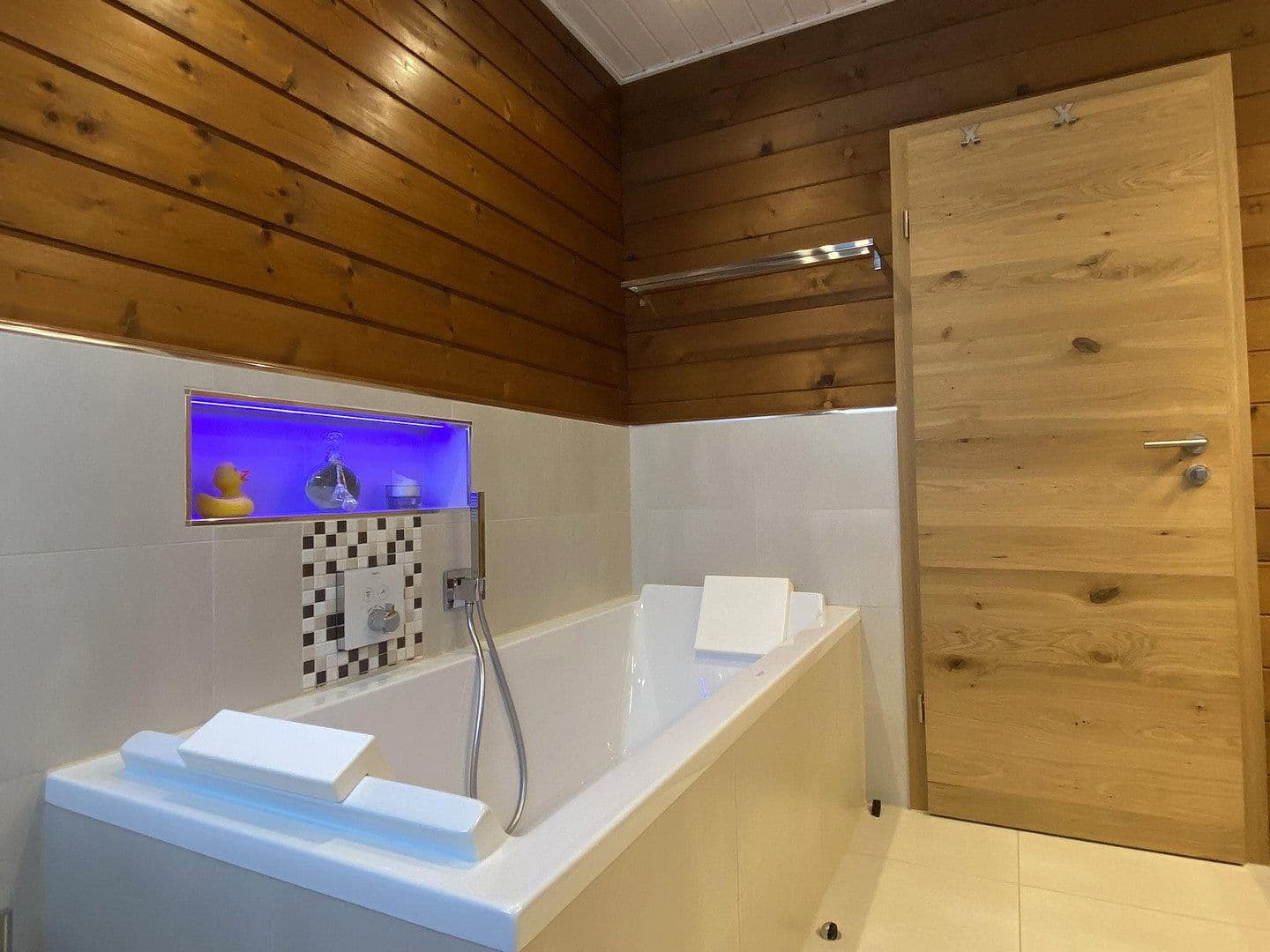 Prodej domu 190 m², pozemek 865 m², Wildberg, Bádensko-Württembersko Prodej domu 190 m², pozemek 865 m², Wildberg, Bádensko-Württembersko