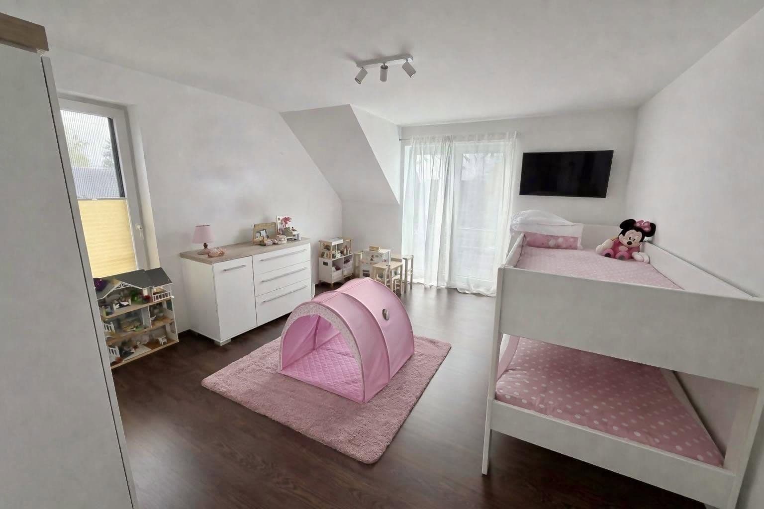 Pronájem domu 237 m², pozemek 588 m², Würselen, Severní Porýní-Vestfálsko Pronájem domu 237 m², pozemek 588 m², Würselen, Severní Porýní-Vestfálsko