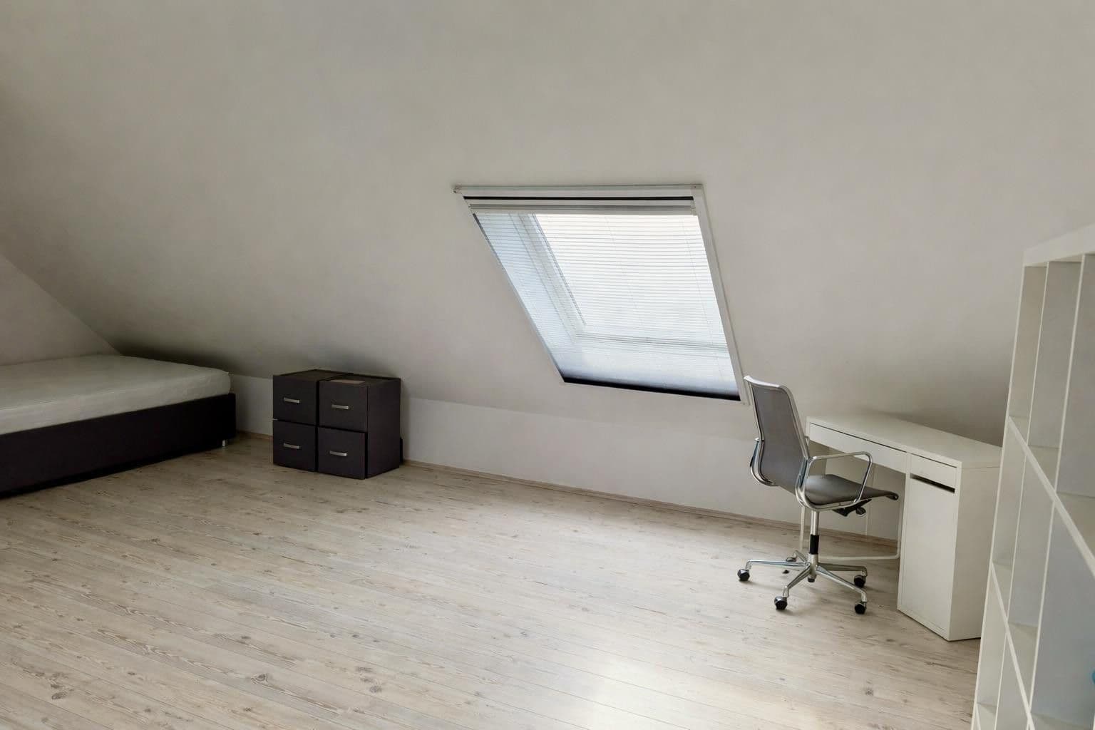 Pronájem domu 237 m², pozemek 588 m², Würselen, Severní Porýní-Vestfálsko Pronájem domu 237 m², pozemek 588 m², Würselen, Severní Porýní-Vestfálsko