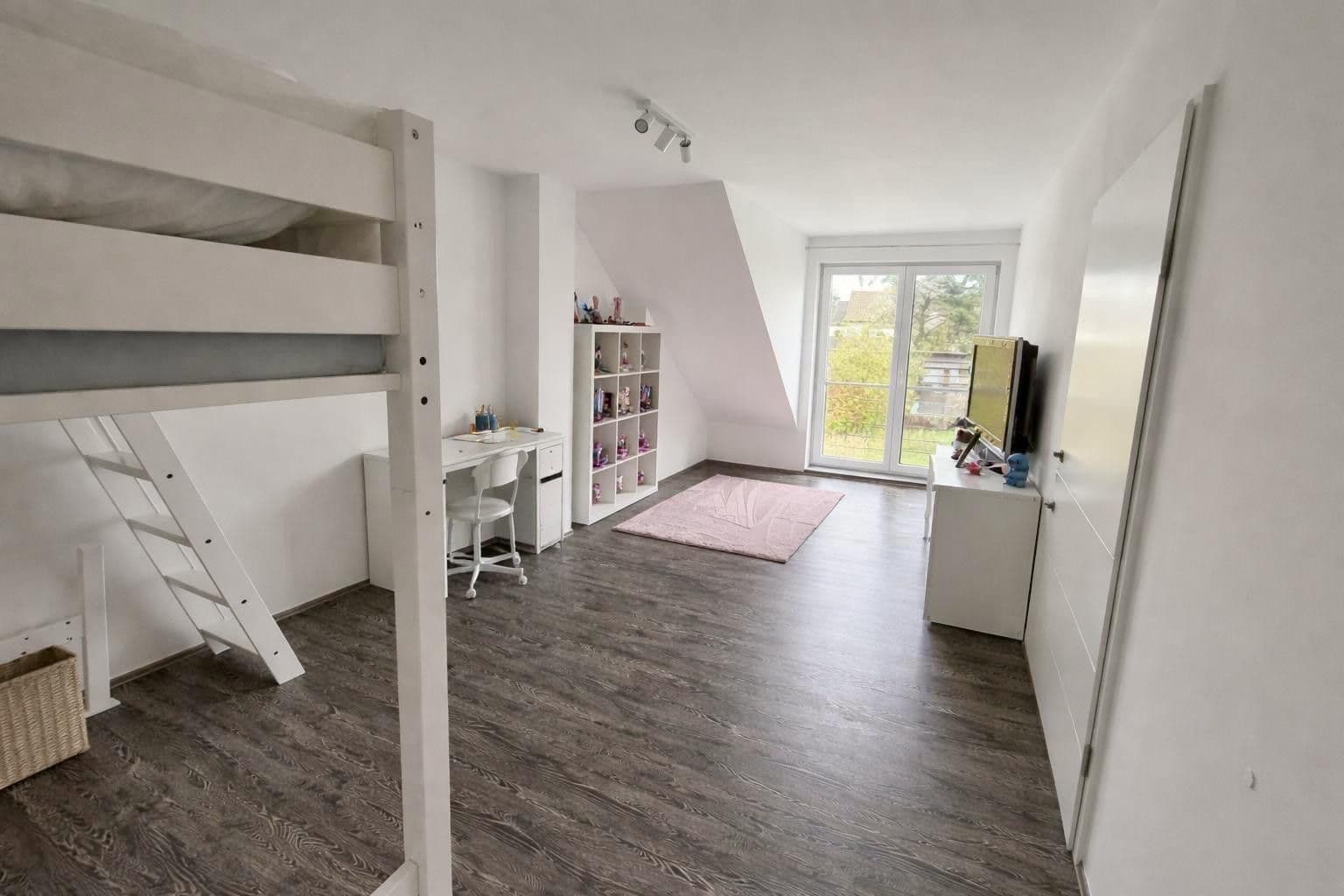 Pronájem domu 237 m², pozemek 588 m², Würselen, Severní Porýní-Vestfálsko Pronájem domu 237 m², pozemek 588 m², Würselen, Severní Porýní-Vestfálsko