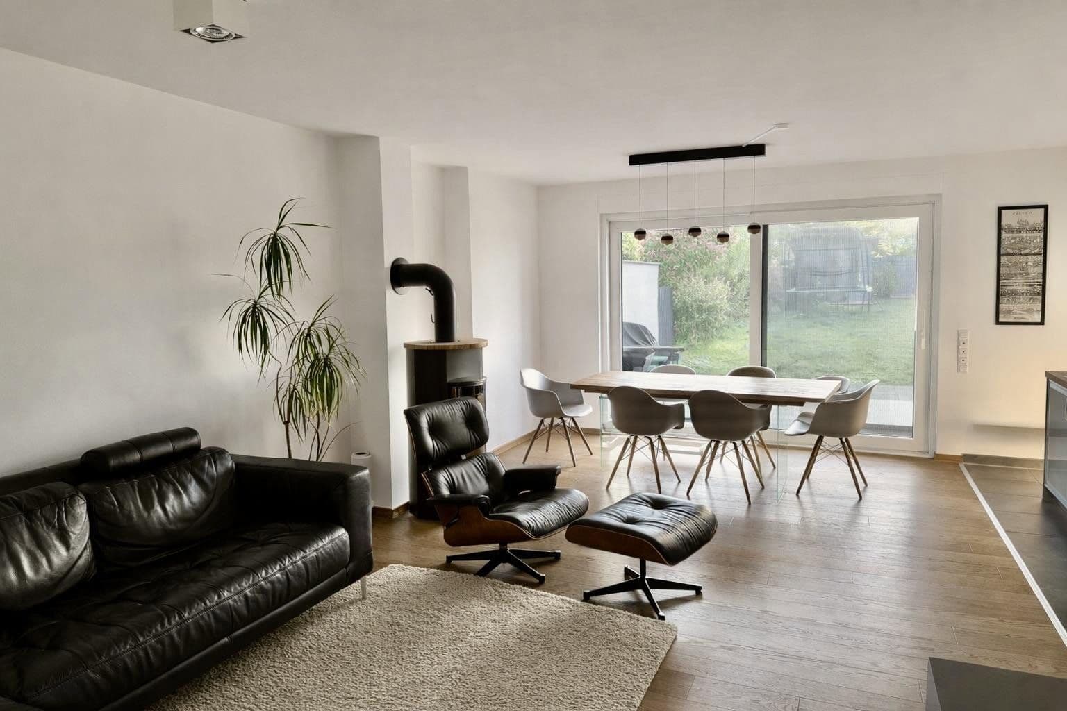 Pronájem domu 237 m², pozemek 588 m², Würselen, Severní Porýní-Vestfálsko Pronájem domu 237 m², pozemek 588 m², Würselen, Severní Porýní-Vestfálsko