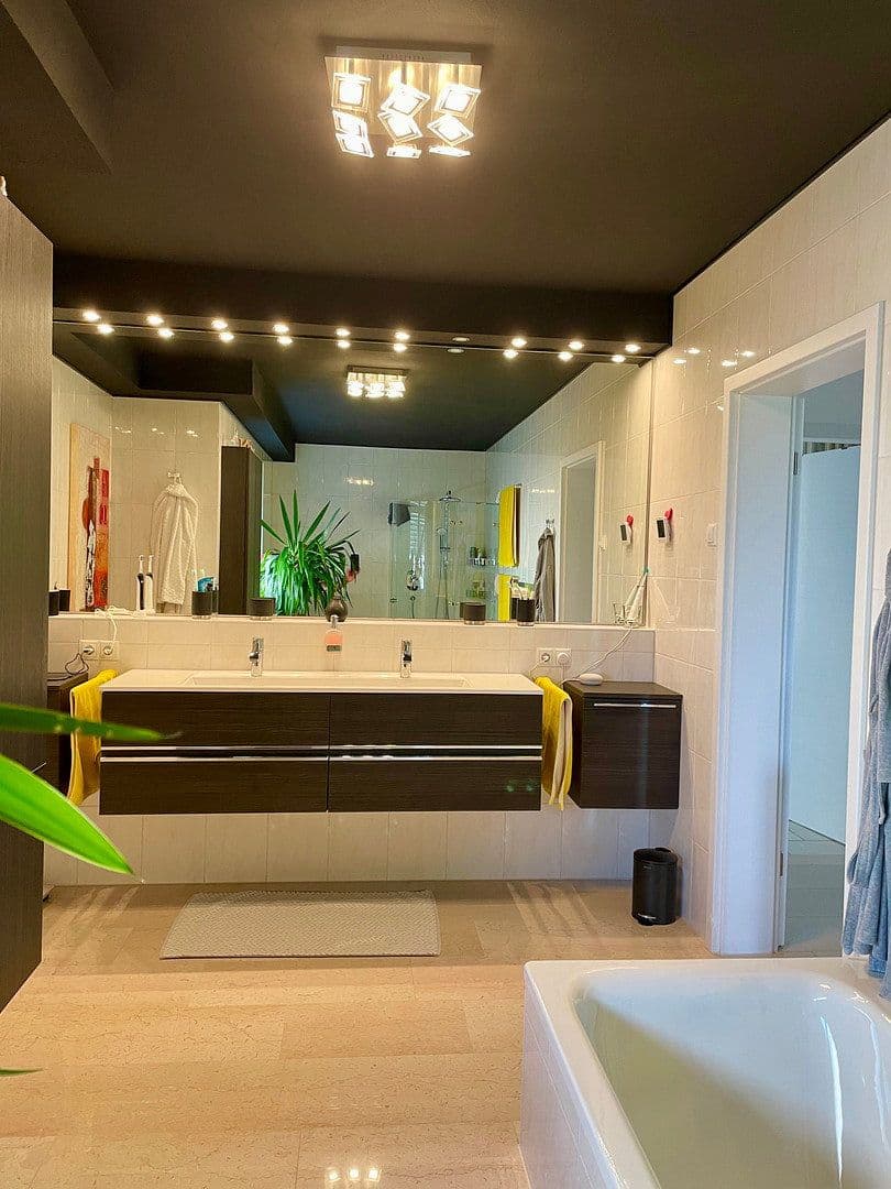 Prodej domu 224 m², pozemek 303 m², Tettnang, Bádensko-Württembersko Prodej domu 224 m², pozemek 303 m², Tettnang, Bádensko-Württembersko