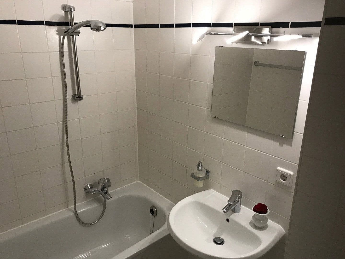 Pronájem bytu 2+1 41 m², Schlangenbader Str. 14, Berlin, Berlín Pronájem bytu 2+1 41 m², Schlangenbader Str. 14, Berlin, Berlín