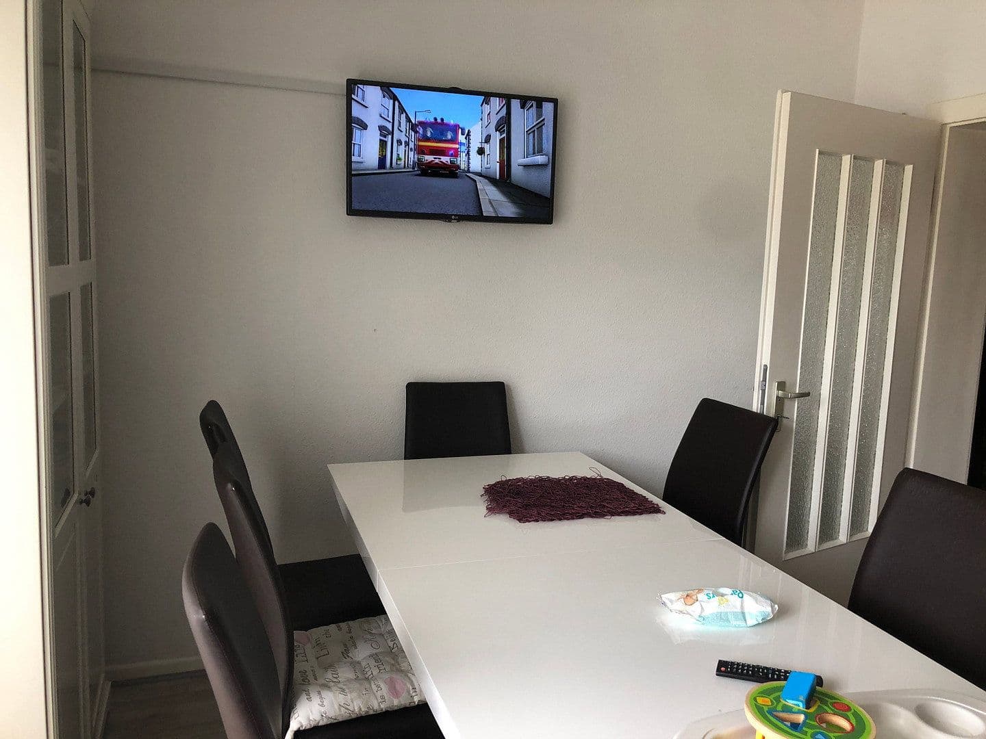 Pronájem bytu 2+1 70 m², Bismarckstr. 51, Remscheid, Severní Porýní-Vestfálsko Pronájem bytu 2+1 70 m², Bismarckstr. 51, Remscheid, Severní Porýní-Vestfálsko