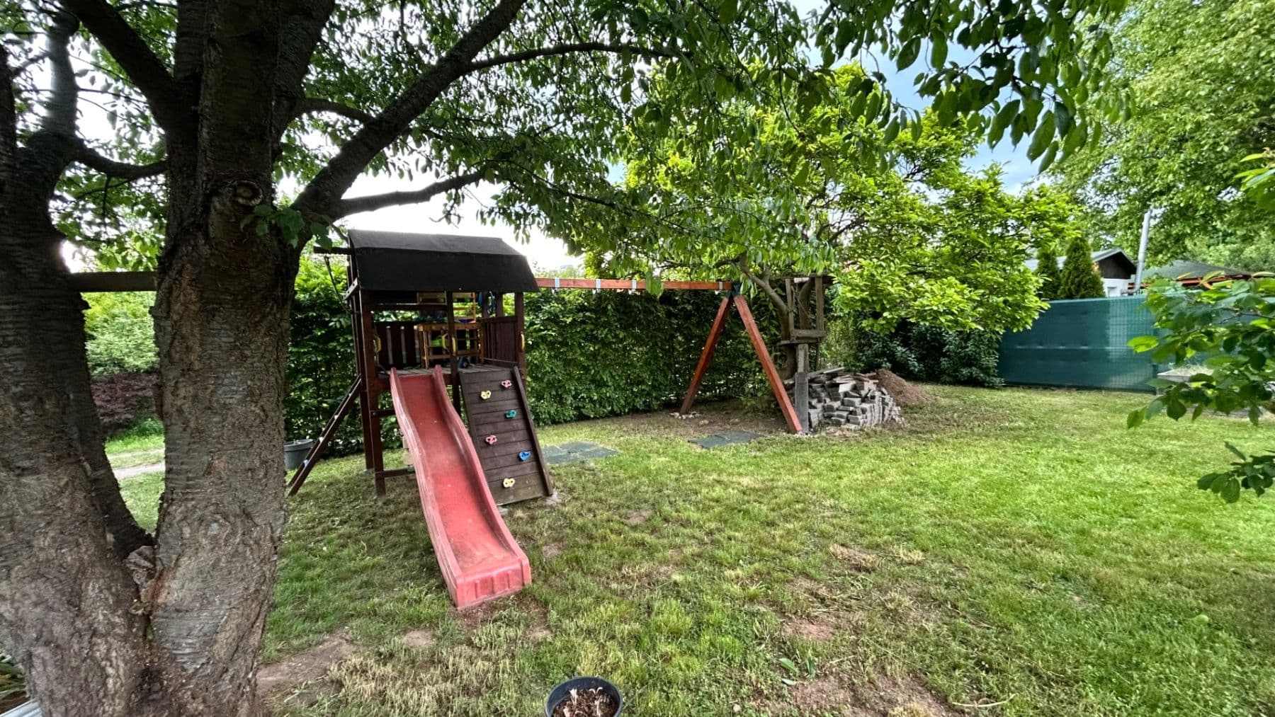 Prodej chaty, chalupy 16 m², pozemek 310 m², Zahrádkářská osada Třešňovka, Hradec Králové, Královéhradecký kraj Prodej chaty, chalupy 16 m², pozemek 310 m², Zahrádkářská osada Třešňovka, Hradec Králové, Královéhradecký kraj