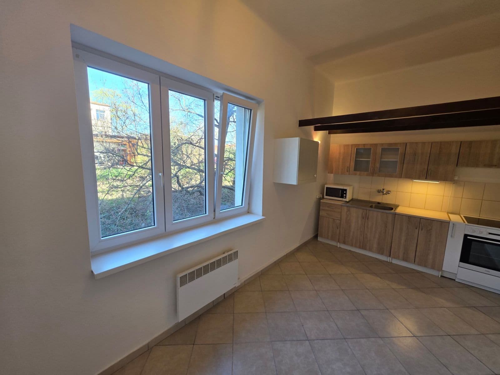 Pronájem bytu 1+1 47 m², Jana Želivského, Praha, Praha Pronájem bytu 1+1 47 m², Jana Želivského, Praha, Praha