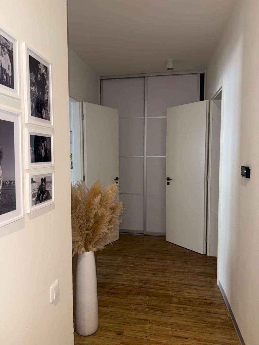 Pronájem bytu 3+kk 85 m², Ocelářská, Praha, Praha Pronájem bytu 3+kk 85 m², Ocelářská, Praha, Praha