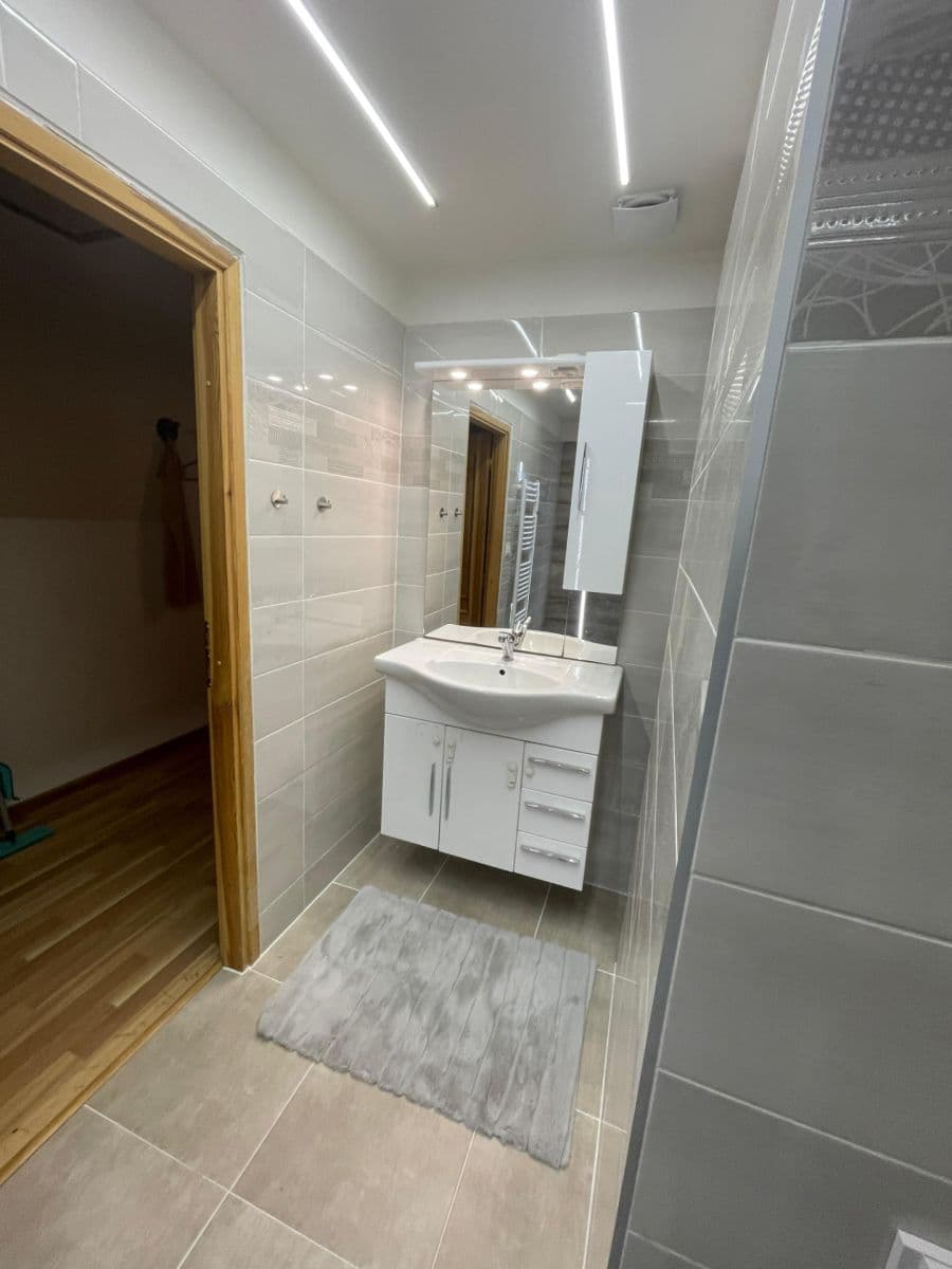 Pronájem bytu 3+1 115 m², Dehtínská, Praha, Praha Pronájem bytu 3+1 115 m², Dehtínská, Praha, Praha