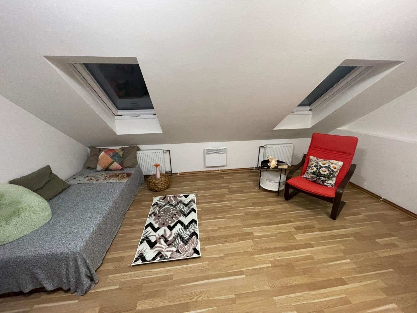 Pronájem bytu 3+1 115 m², Dehtínská, Praha, Praha Pronájem bytu 3+1 115 m², Dehtínská, Praha, Praha