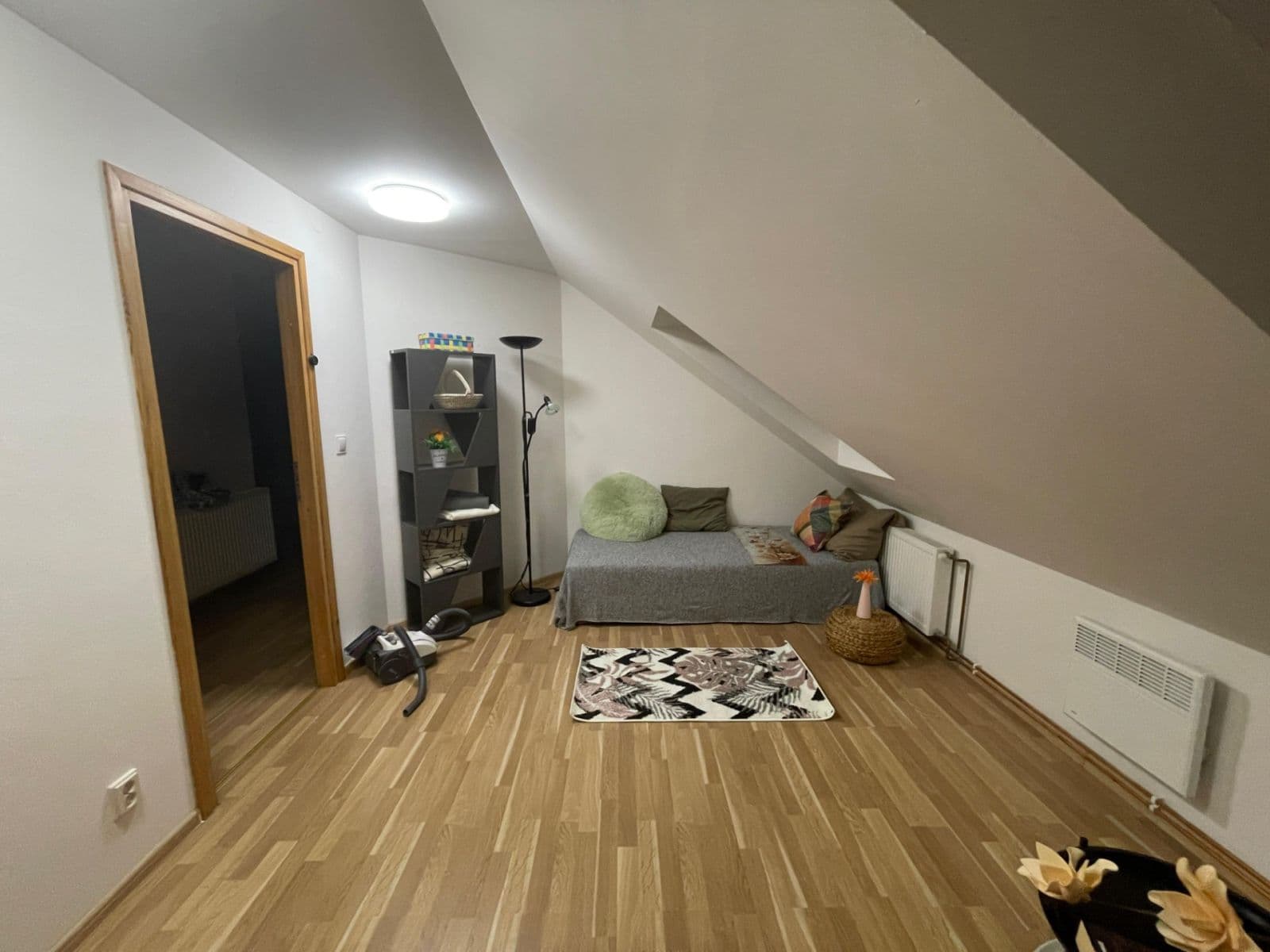 Pronájem bytu 3+1 115 m², Dehtínská, Praha, Praha Pronájem bytu 3+1 115 m², Dehtínská, Praha, Praha