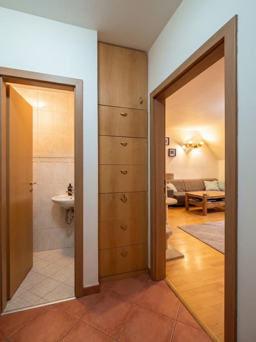 Pronájem bytu 3+kk 84 m², Žichlínská, Praha, Praha Pronájem bytu 3+kk 84 m², Žichlínská, Praha, Praha