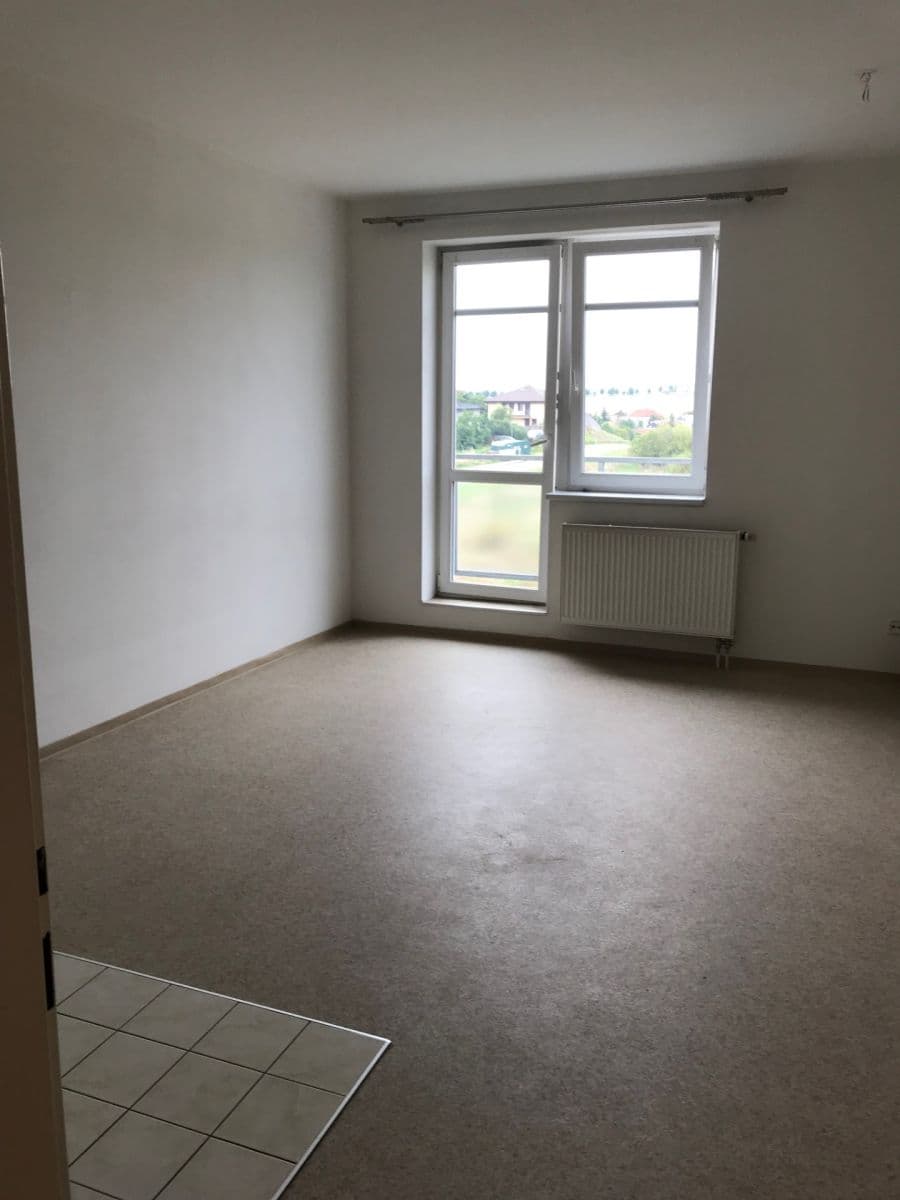 Pronájem bytu 1+kk 35 m², Najdrova, Roztoky, Středočeský kraj Pronájem bytu 1+kk 35 m², Najdrova, Roztoky, Středočeský kraj