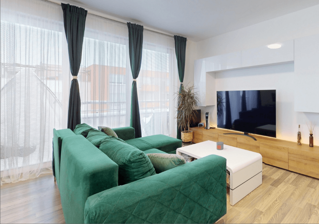 Pronájem bytu 2+kk 62 m², Hlučkova, Praha, Praha Pronájem bytu 2+kk 62 m², Hlučkova, Praha, Praha