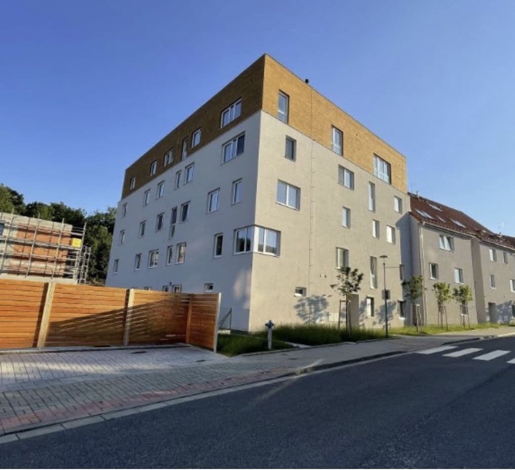 Pronájem bytu 2+kk 62 m², K Cukrovaru, Odolena Voda, Středočeský kraj Pronájem bytu 2+kk 62 m², K Cukrovaru, Odolena Voda, Středočeský kraj