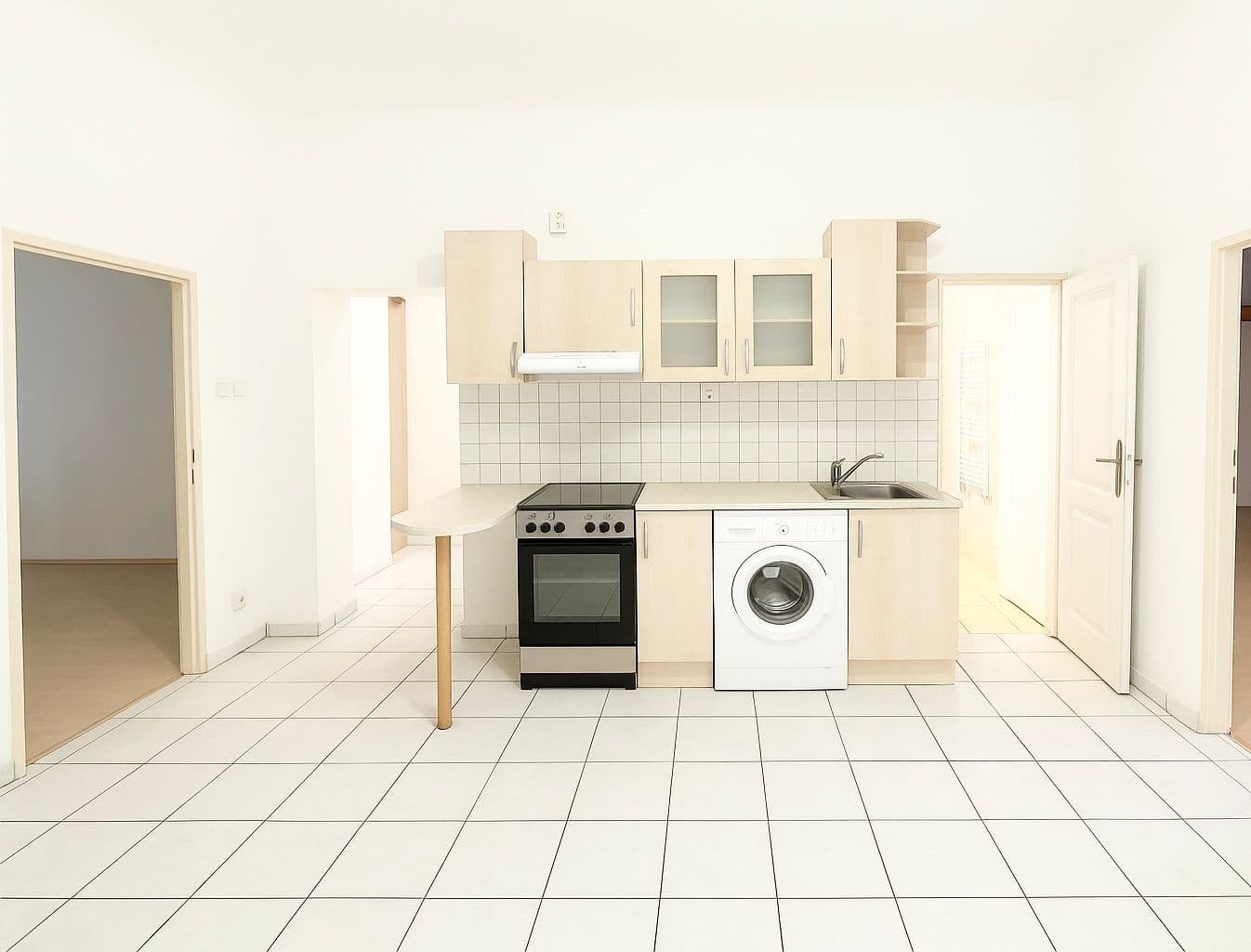 Pronájem bytu 2+1 70 m², Národní obrany, Praha, Praha Pronájem bytu 2+1 70 m², Národní obrany, Praha, Praha