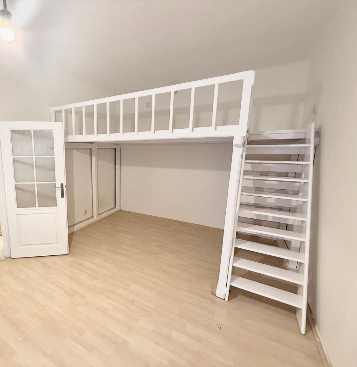 Pronájem bytu 2+1 70 m², Národní obrany, Praha, Praha Pronájem bytu 2+1 70 m², Národní obrany, Praha, Praha