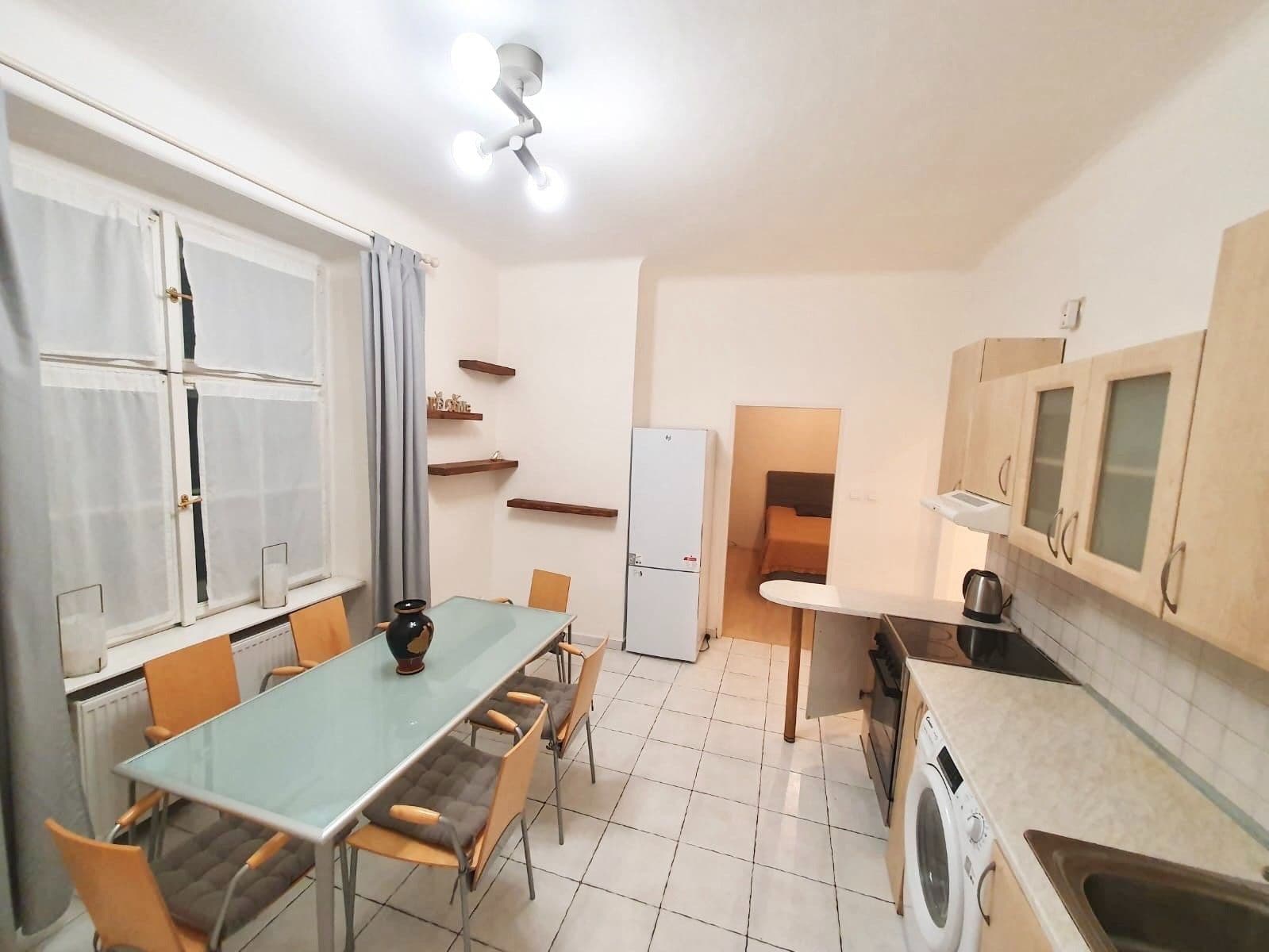 Pronájem bytu 2+1 60 m², Národní obrany, Praha, Praha Pronájem bytu 2+1 60 m², Národní obrany, Praha, Praha