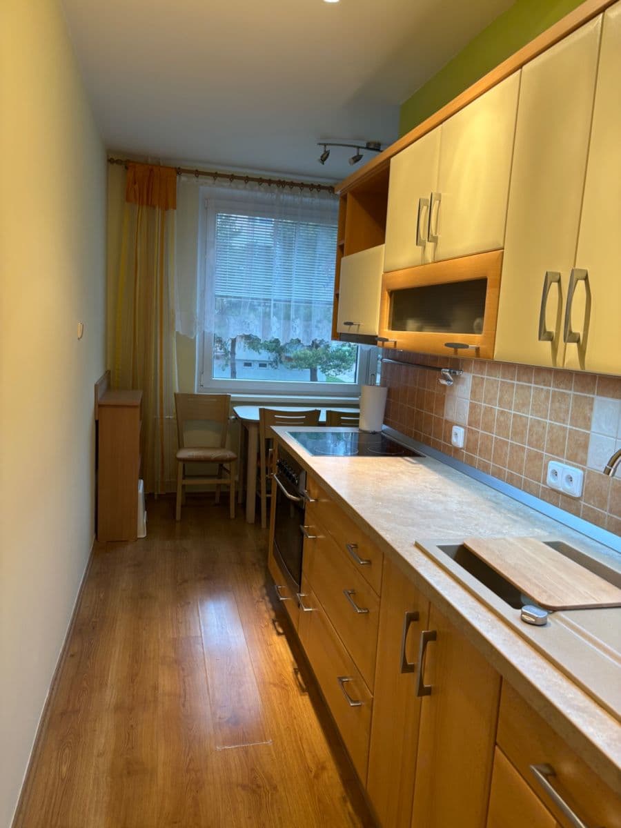 Pronájem bytu 2+1 56 m², Sídliště, Moravský Krumlov, Jihomoravský kraj Pronájem bytu 2+1 56 m², Sídliště, Moravský Krumlov, Jihomoravský kraj