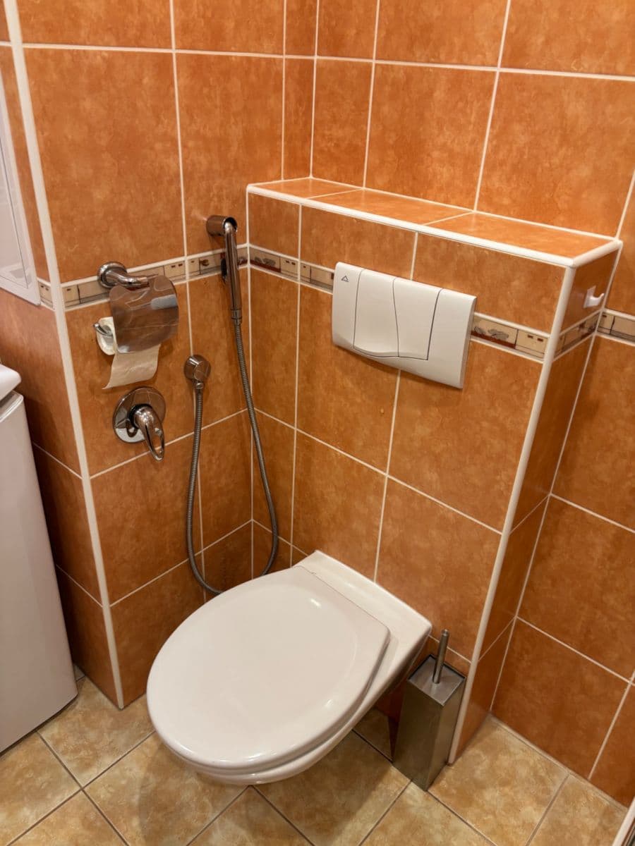 Pronájem bytu 2+1 56 m², Sídliště, Moravský Krumlov, Jihomoravský kraj Pronájem bytu 2+1 56 m², Sídliště, Moravský Krumlov, Jihomoravský kraj