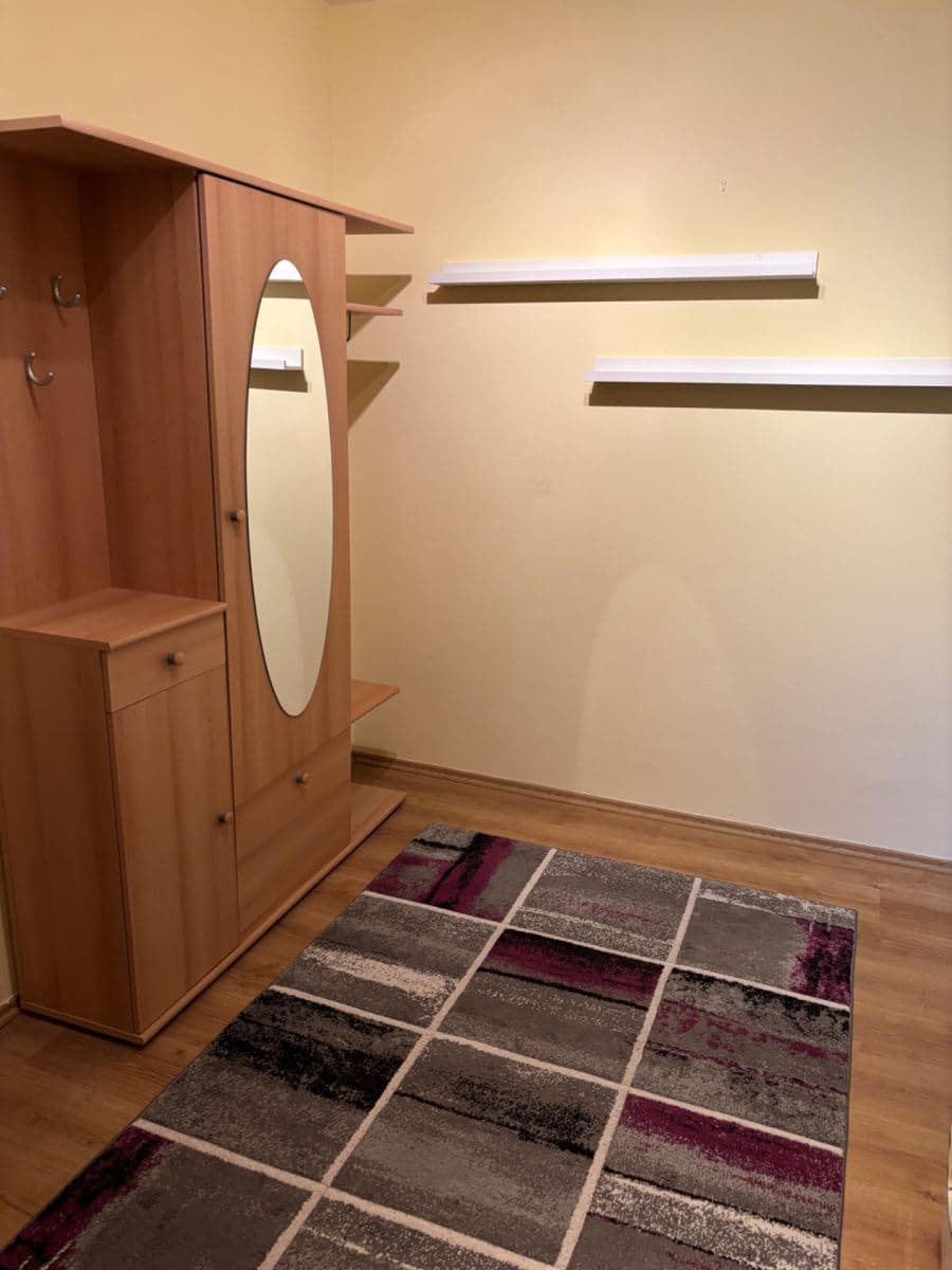 Pronájem bytu 2+1 56 m², Sídliště, Moravský Krumlov, Jihomoravský kraj Pronájem bytu 2+1 56 m², Sídliště, Moravský Krumlov, Jihomoravský kraj