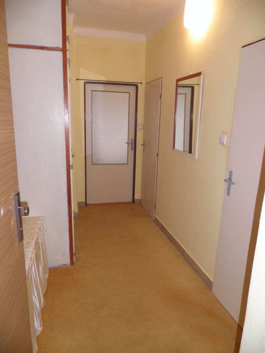 Pronájem bytu 1+kk 32 m², Erbenova, Písek, Jihočeský kraj Pronájem bytu 1+kk 32 m², Erbenova, Písek, Jihočeský kraj