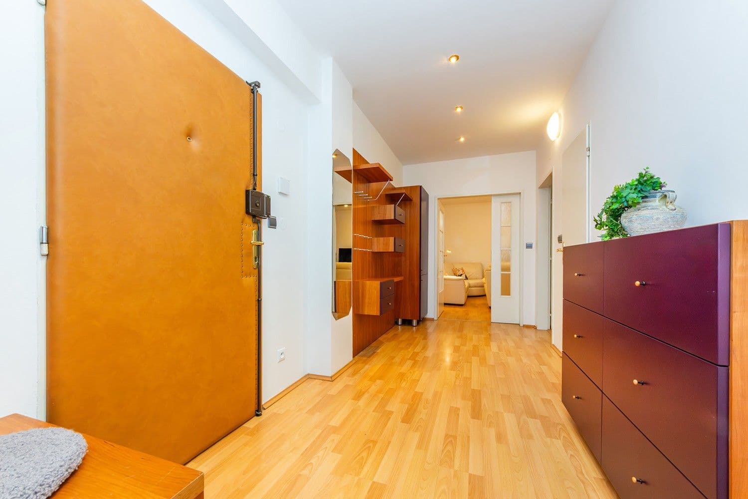 Prodej bytu 4+1 134 m², Renoirova, Praha, Praha Prodej bytu 4+1 134 m², Renoirova, Praha, Praha