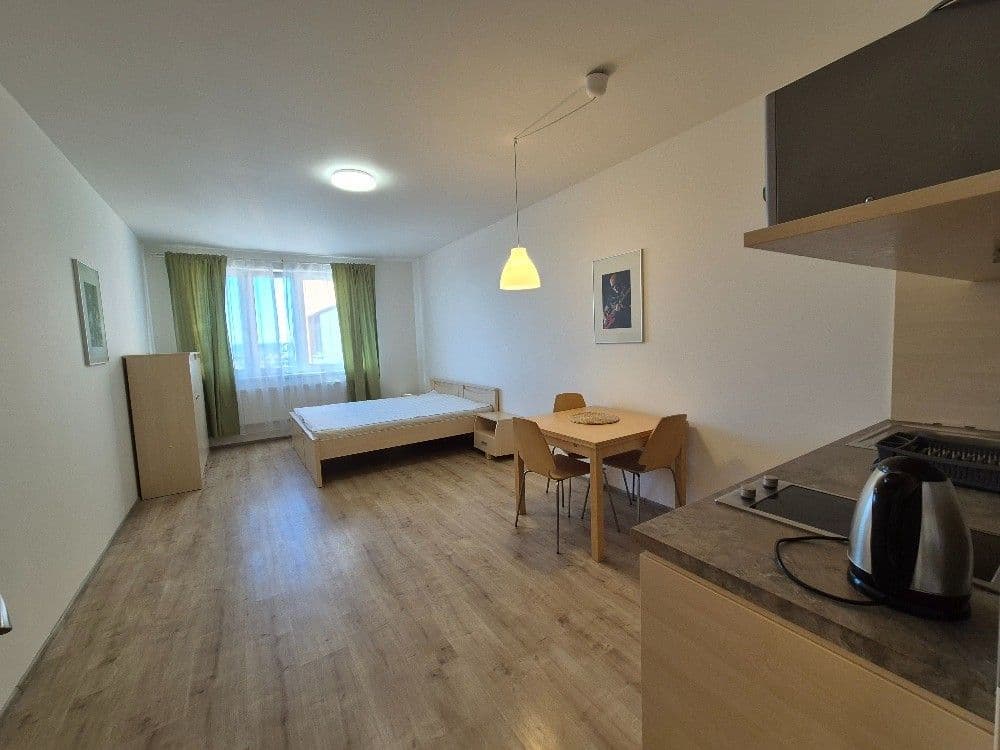 Pronájem bytu 1+kk 33 m², Freyova, Praha, Praha Pronájem bytu 1+kk 33 m², Freyova, Praha, Praha