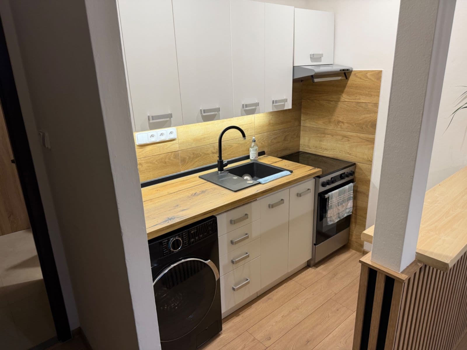 Prodej bytu 1+kk 27 m², Dolní Jasenka, Vsetín, Zlínský kraj Prodej bytu 1+kk 27 m², Dolní Jasenka, Vsetín, Zlínský kraj