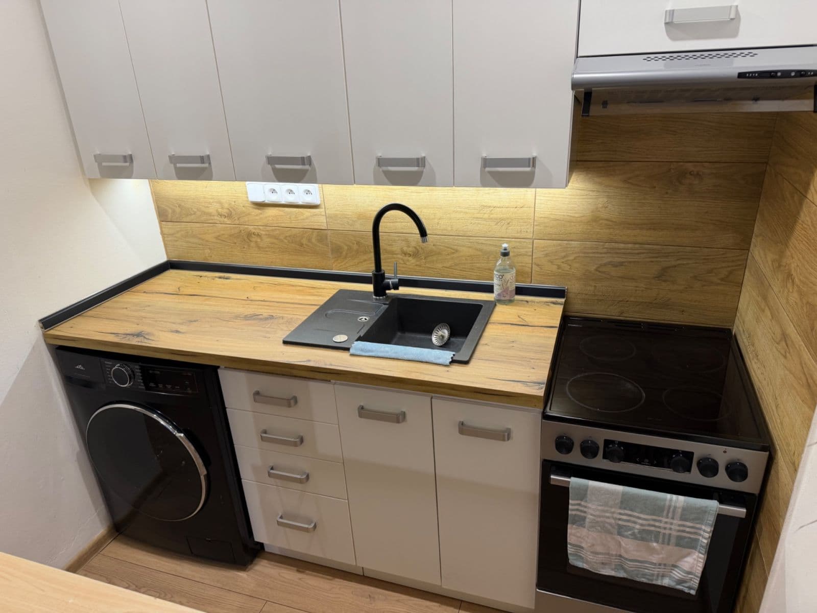 Prodej bytu 1+kk 27 m², Dolní Jasenka, Vsetín, Zlínský kraj Prodej bytu 1+kk 27 m², Dolní Jasenka, Vsetín, Zlínský kraj