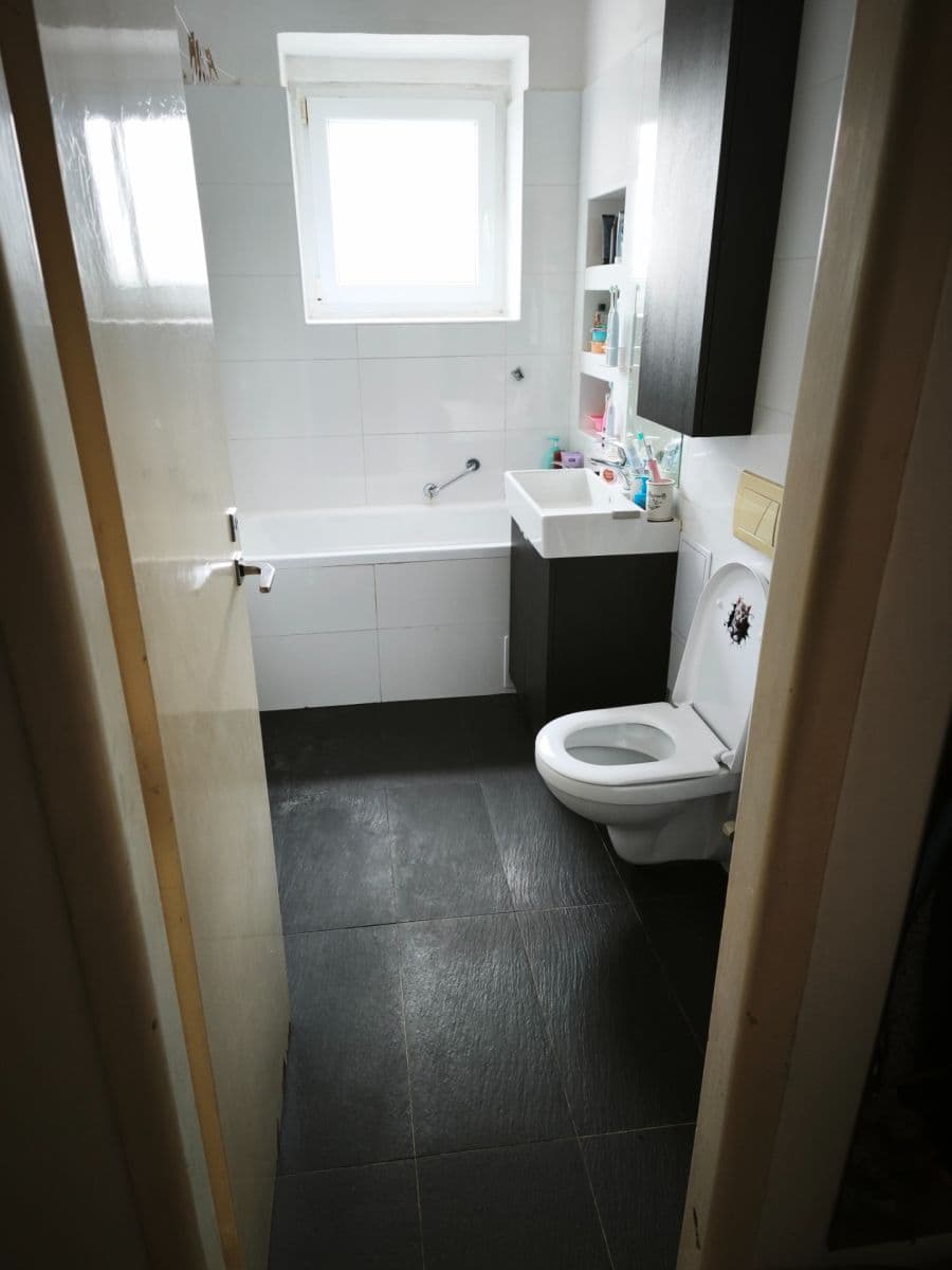 Prodej bytu 2+1 47 m², Mirošovická, Praha, Praha Prodej bytu 2+1 47 m², Mirošovická, Praha, Praha