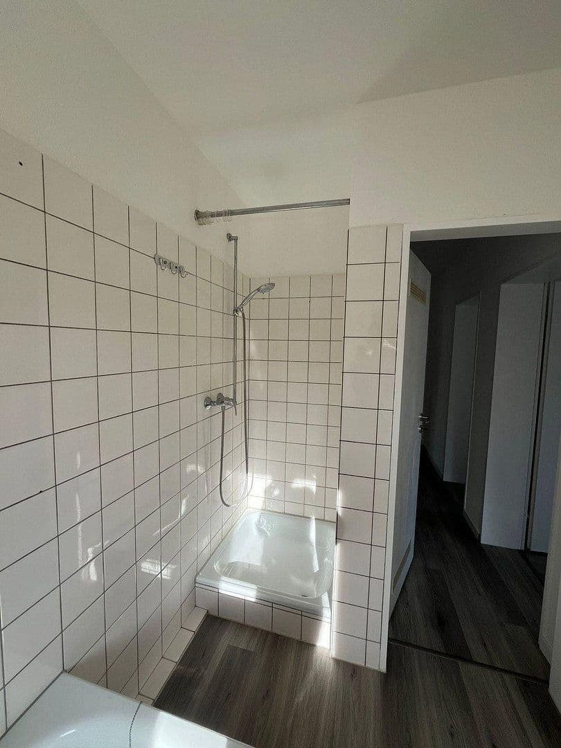 Pronájem bytu 3+1 63 m², Paderborn, Severní Porýní-Vestfálsko Pronájem bytu 3+1 63 m², Paderborn, Severní Porýní-Vestfálsko