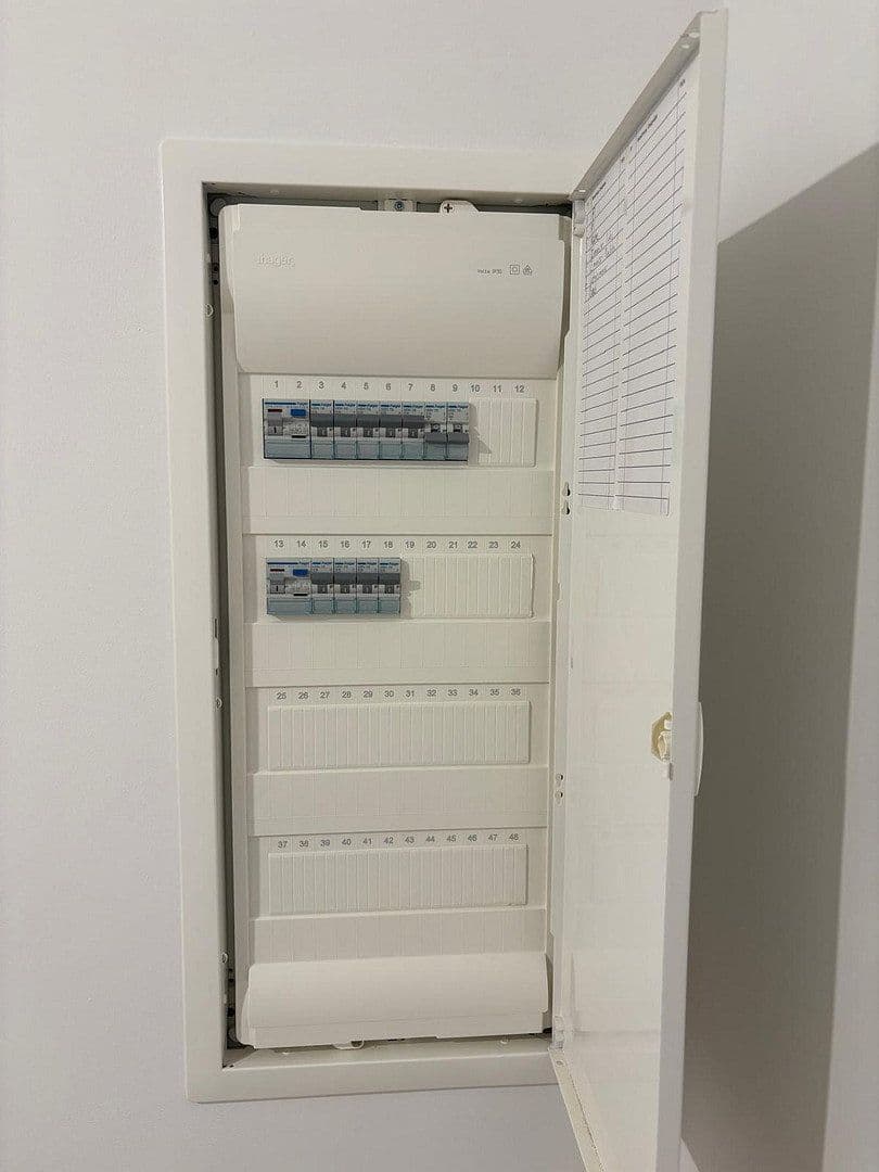 Pronájem bytu 3+1 79 m², Am Tiefen Born 12, Karben, Hessen Pronájem bytu 3+1 79 m², Am Tiefen Born 12, Karben, Hessen