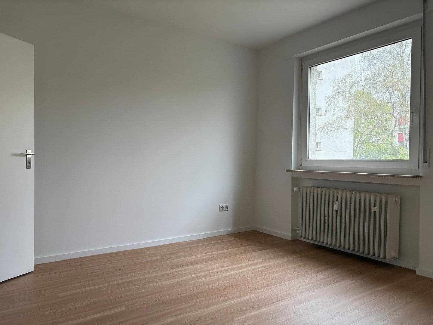 Pronájem bytu 3+1 79 m², Am Tiefen Born 12, Karben, Hessen Pronájem bytu 3+1 79 m², Am Tiefen Born 12, Karben, Hessen