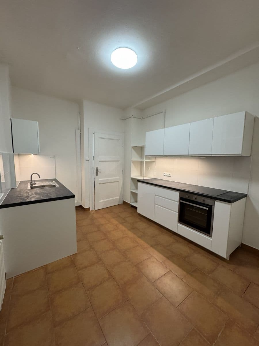 Pronájem bytu 2+1 60 m², Ve Smečkách, Praha, Praha Pronájem bytu 2+1 60 m², Ve Smečkách, Praha, Praha